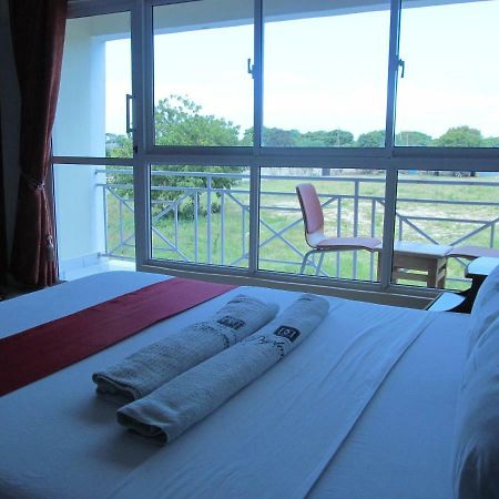 Diplomat Diani Beach Resort Kültér fotó