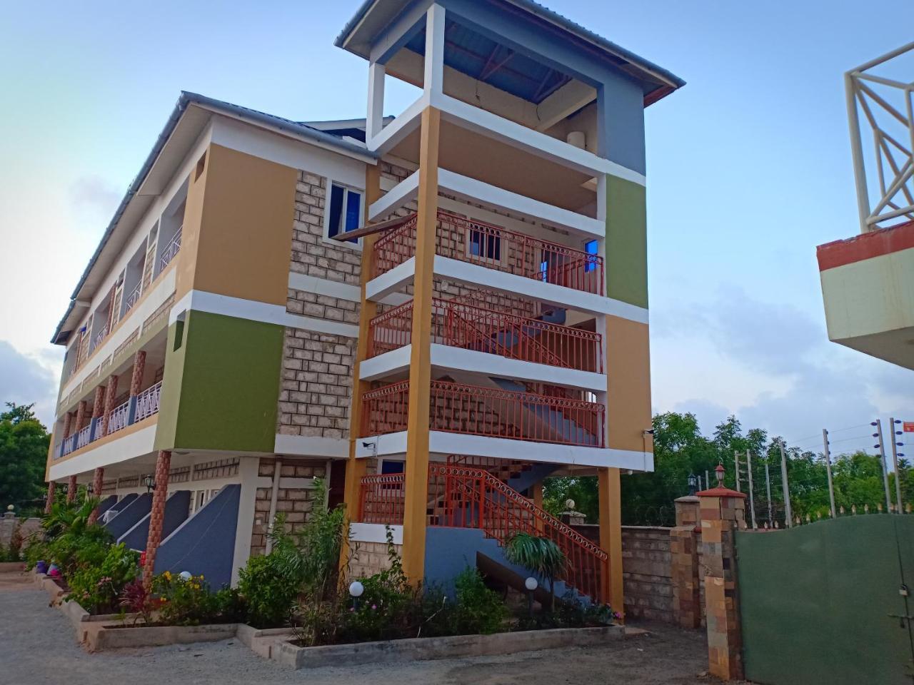Diplomat Diani Beach Resort Kültér fotó