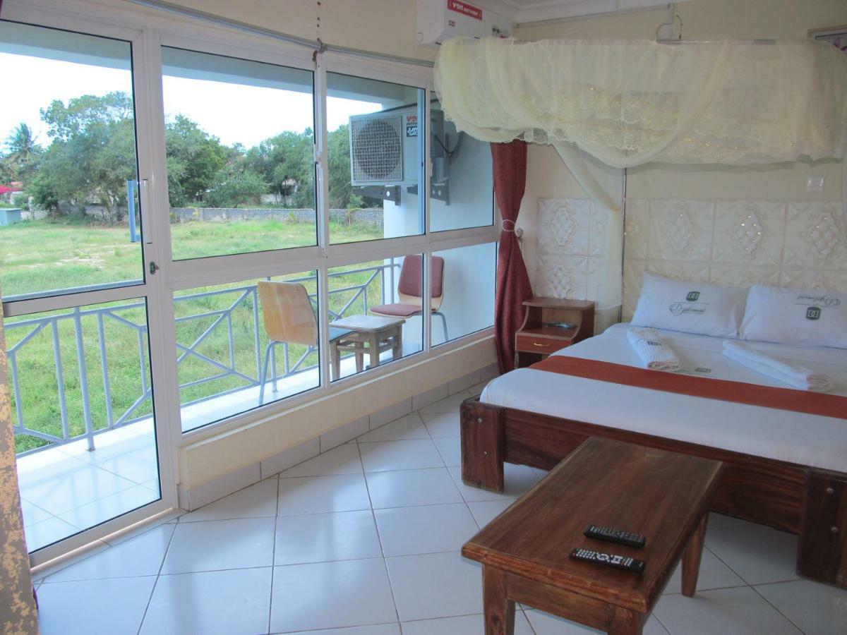 Diplomat Diani Beach Resort Kültér fotó